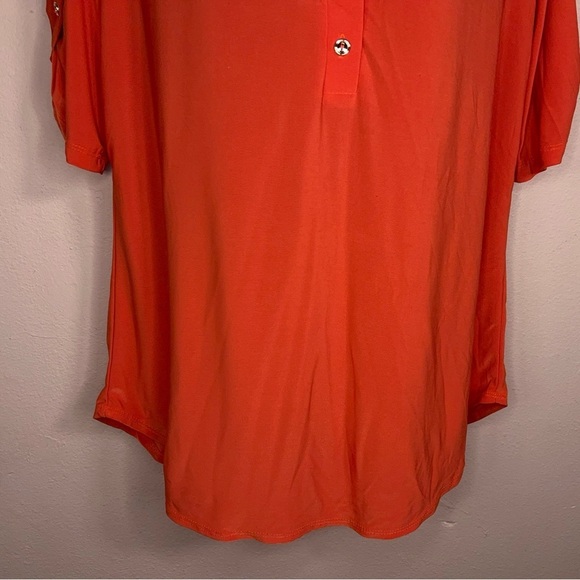 XL CORAL ORANGE STRETCH BLOUSE TOP GOLD ACCENT HALF SLEEVE STRETCH VNECK - Picture 7 of 13